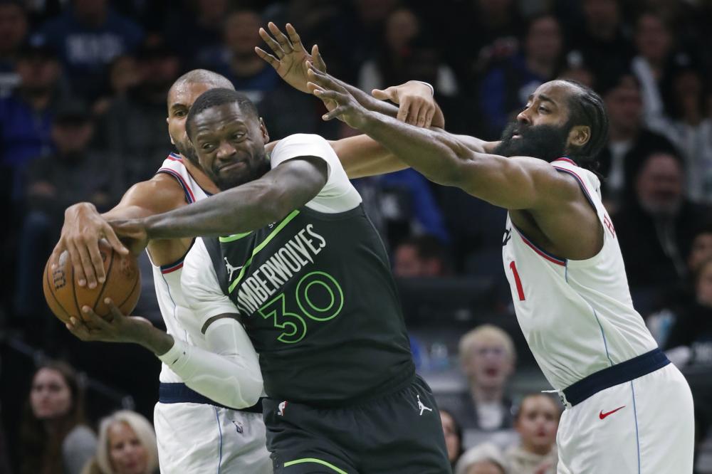 西蒙斯作为 西蒙斯作为