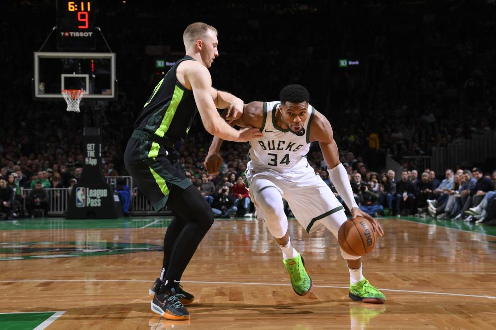 出了一张与 出了一张与